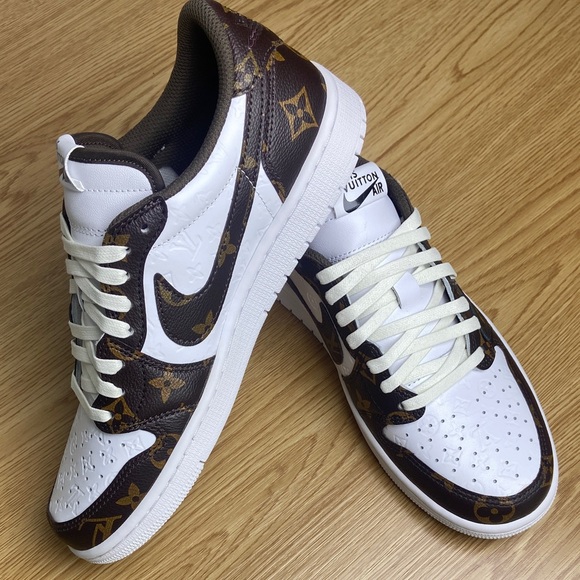 Air Jordan 1 Low x LV OG x Mocha -Men’s Brown/ White Sneakers Shoes - Picture 1 of 7